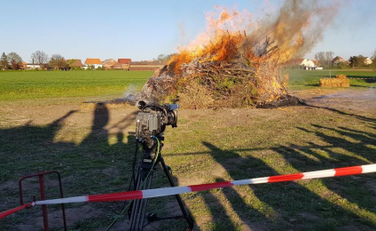 Fernsehbegleitung beim Osterfeuer in Müllingen-Wirringen